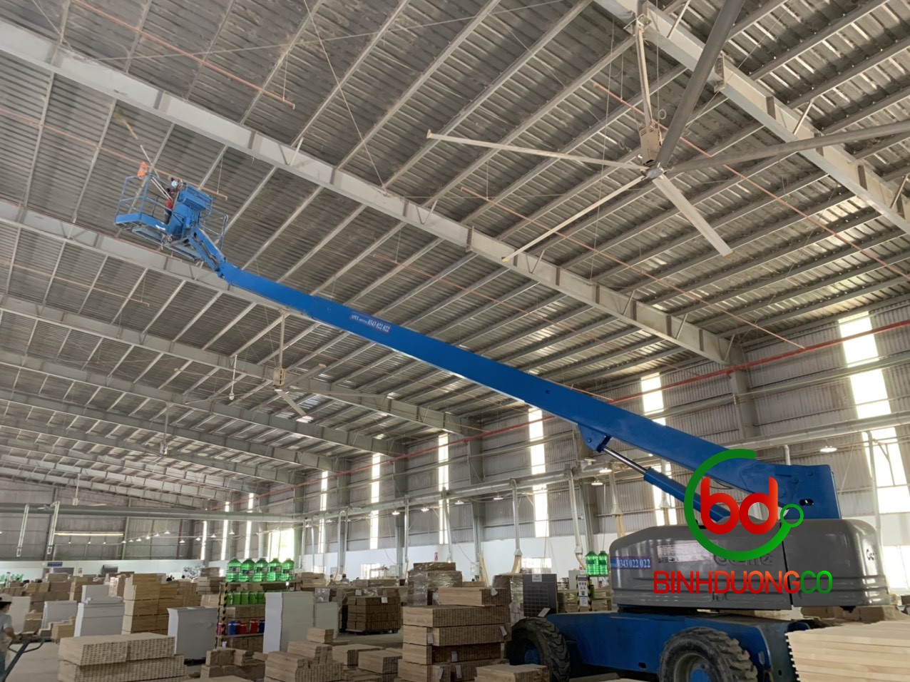 Dịch vụ vệ sinh công nghiệp Bình Dương
